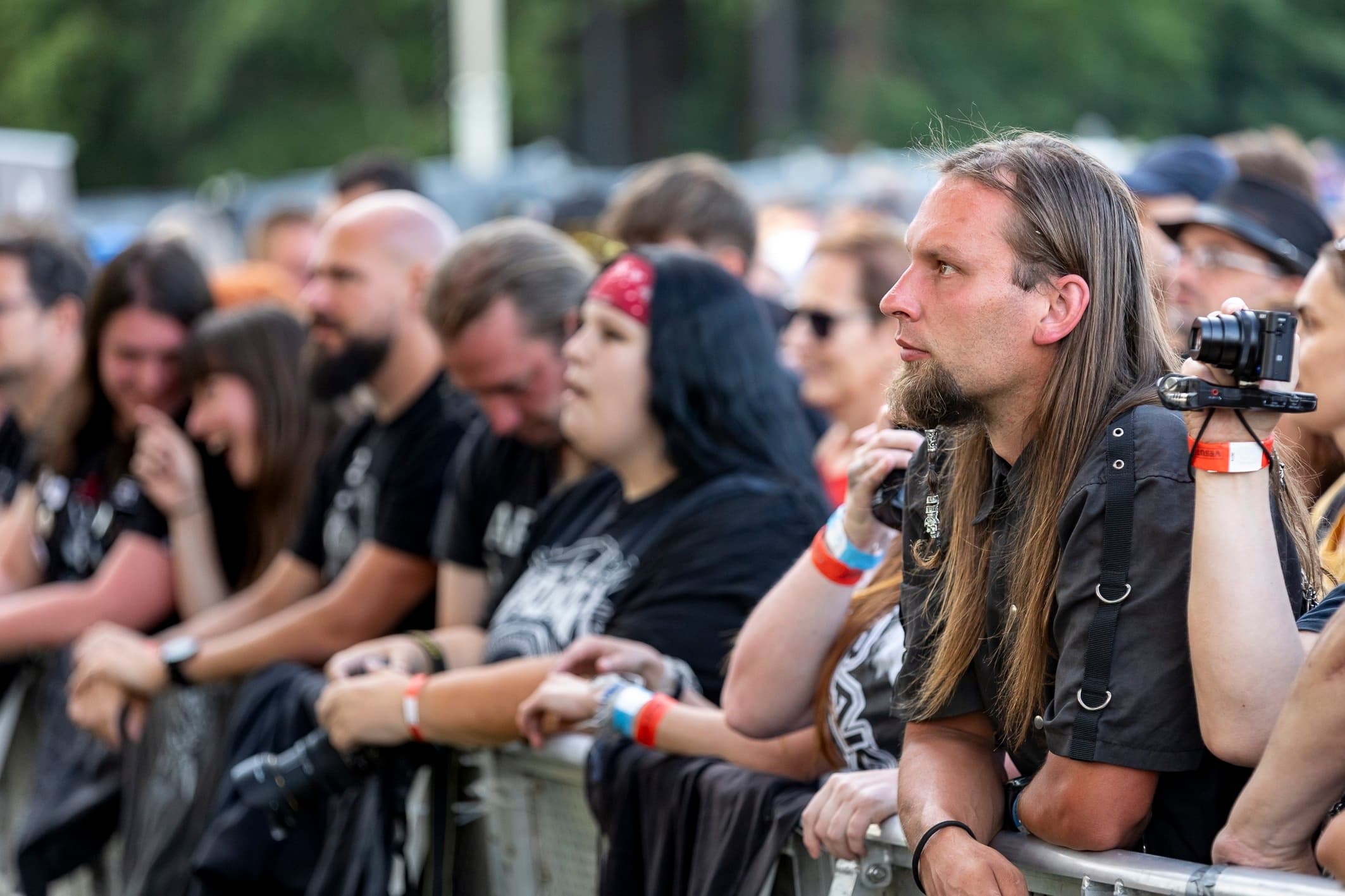 Program festivalu Vesuf 2026 na Pastýřské louce se dvěma stagemi a hvězdným line-upem
